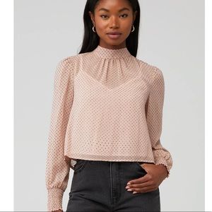 Like new condition blouse